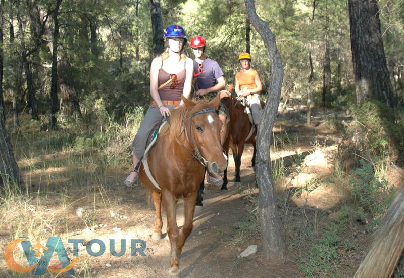 Horse safari in Side mountains OvaTour