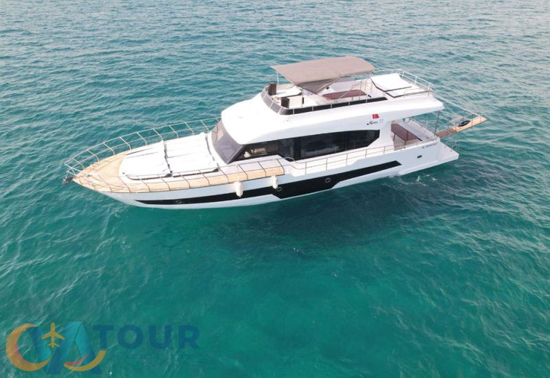 Private Yacht Apalon 16