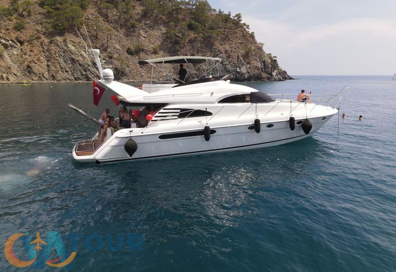 Private Yacht Tulip 18