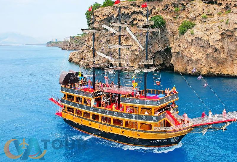 Atlantic Yat ile Düden Şelalesi