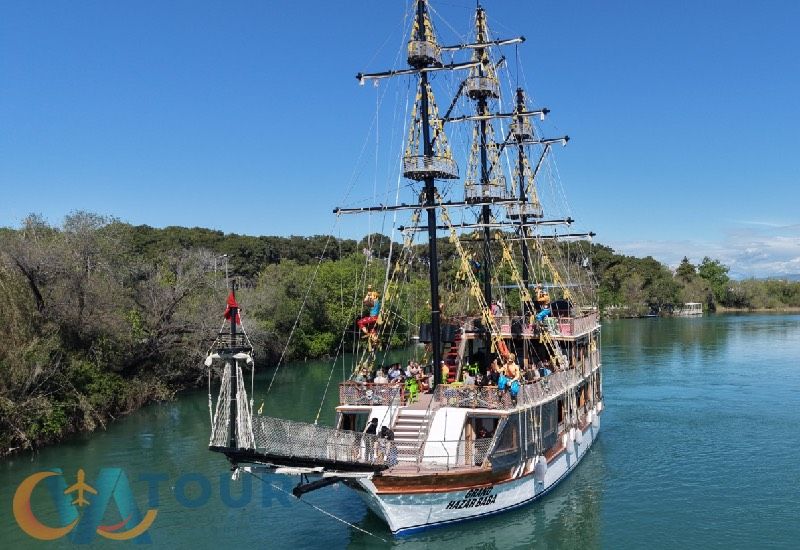 Пиратская Яхта Хазар Баба