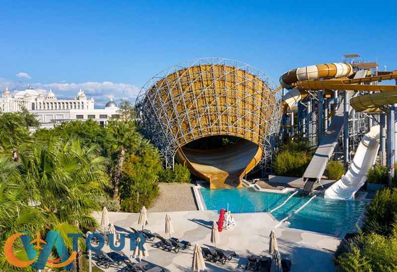 Land der Legenden Belek: Eintrittskarten, Alle Rutschen und Aktivitäten, Delphi-Show, Versicherung.